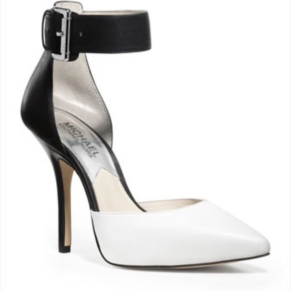 Michael Kors Shoes - Micheal Kors 2 tone Brinkley ankle strap pump